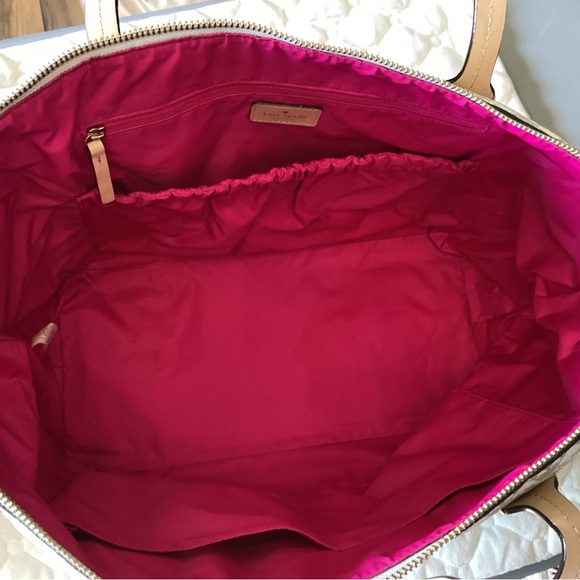 Kate Spade RARE EUC Classic Noel Print weekender tote bag with adjustable strap - Picture 4 of 16